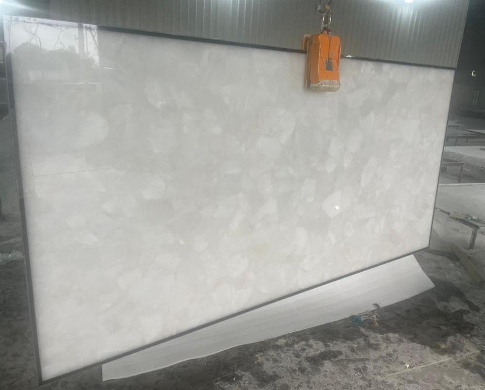 SEMI PRECIOUS STONES